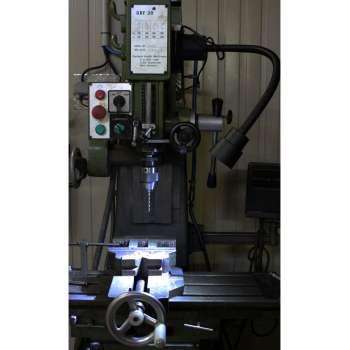 Lámpara LED magnética para trabajar en máquinas de metal