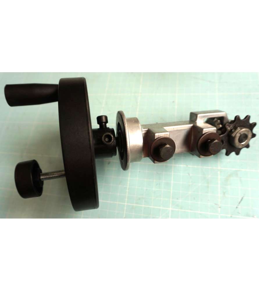 Complete handwheel for planer height adjustment on Bernardo PT260 and Holzmann HOB260ABS