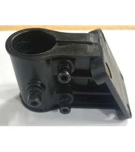 Adaptateur fixation référence 3904801022 du pare éclat pour débroussailleuses Scheppach et Woodster