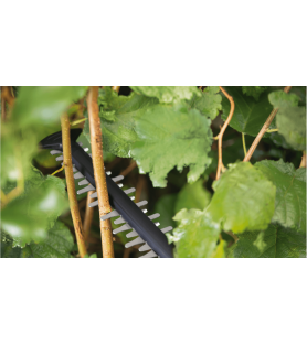 Bosch UniversalHedgeCut 18V-55 Hedge Trimmer