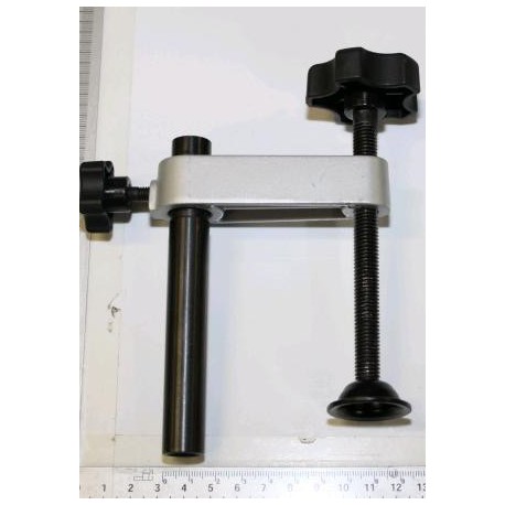 Presse pour scie à onglet radiale Kity MS216A