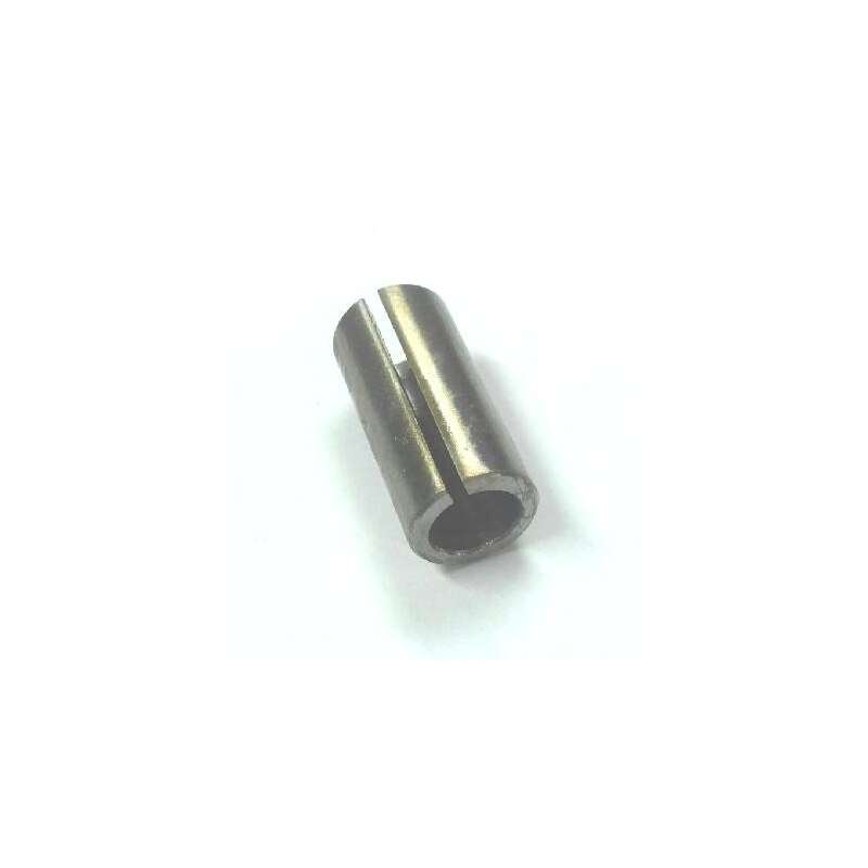 Sleeve to accommodate 8/12 mm