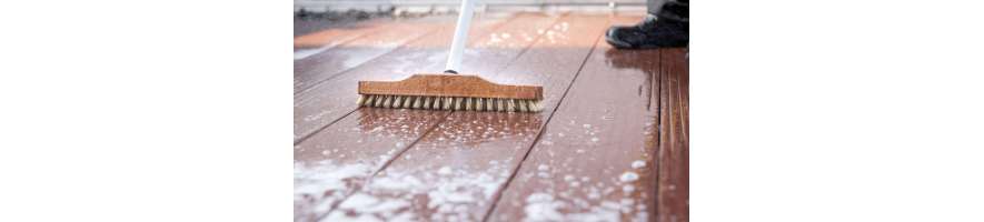 Wood deck cleaner – clean and maintain outdoor wood