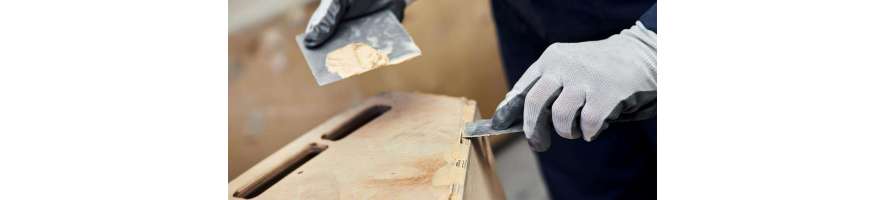 Holzreparatur Blanchon – Holzspachtel und Reparatur